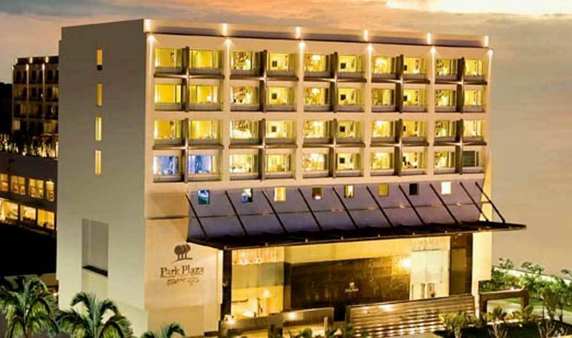 Hotel Radisson Blu Bengaluru Outer Ring Road Extérieur photo