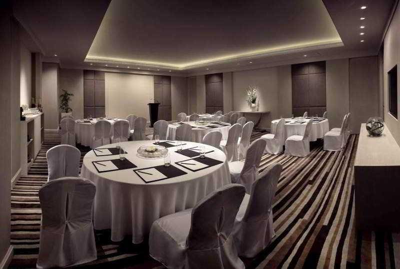 Hotel Radisson Blu Bengaluru Outer Ring Road Extérieur photo