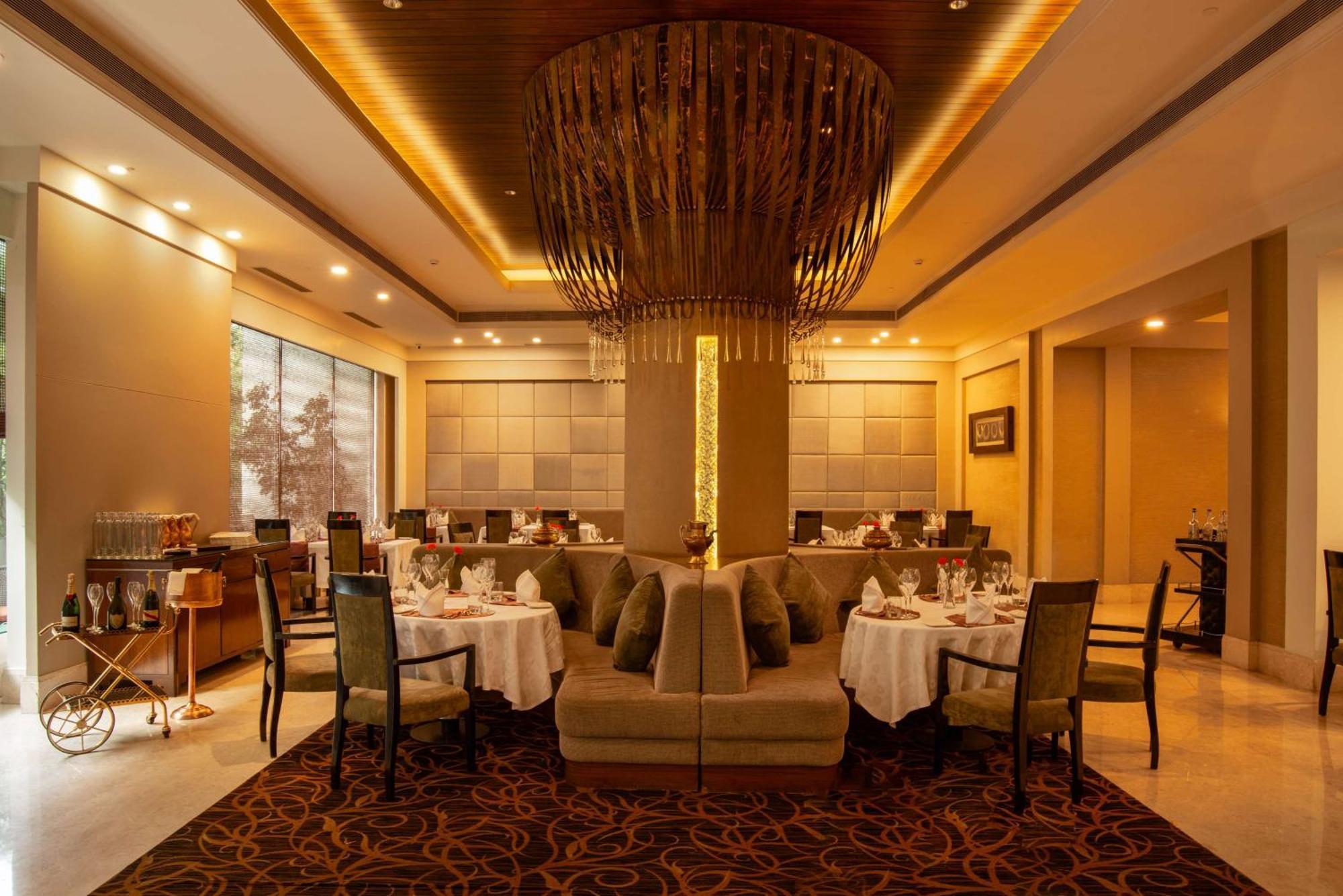 Hotel Radisson Blu Bengaluru Outer Ring Road Extérieur photo