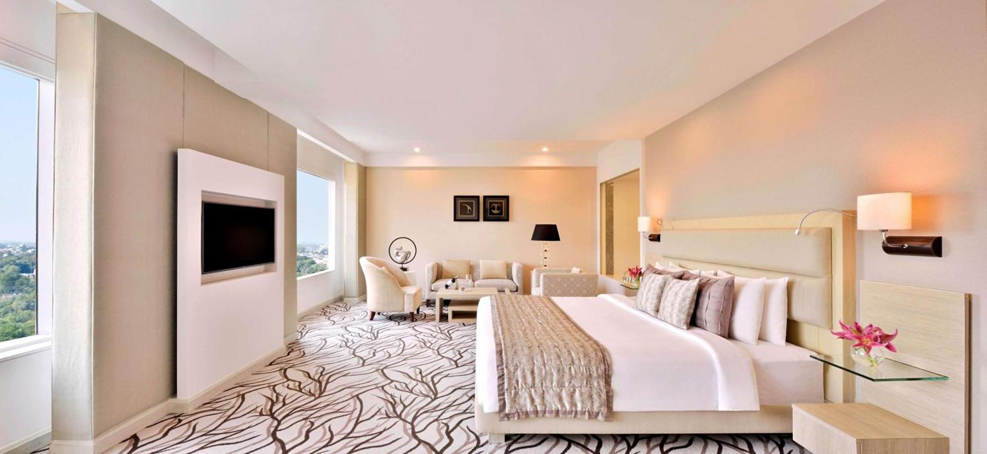 Hotel Radisson Blu Bengaluru Outer Ring Road Extérieur photo