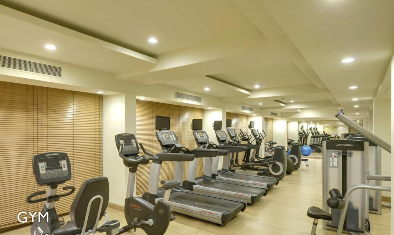 Hotel Radisson Blu Bengaluru Outer Ring Road Extérieur photo